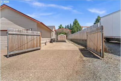 20014 Augusta Dr, Oregon City, OR 97045 - Photo 4