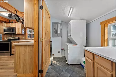 237 Bonanza St, Sumpter, OR 97877 - Photo 12