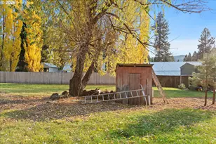 237 Bonanza St, Sumpter, OR 97877 - Photo 36