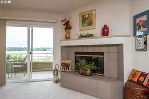 129 N Hayden Bay Dr, Portland, OR 97217 - Photo 16