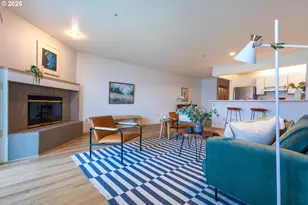 129 N Hayden Bay Dr, Portland, OR 97217 - Photo 12