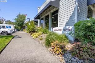 129 N Hayden Bay Dr, Portland, OR 97217 - Photo 6