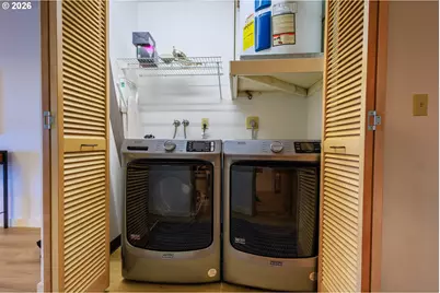 129 N Hayden Bay Dr #BLDG  F, Portland, OR 97217 - Photo 18