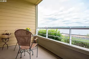 129 N Hayden Bay Dr, Portland, OR 97217 - Photo 20
