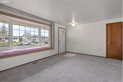 2193 Madison St SE, Albany, OR 97322 - Photo 6