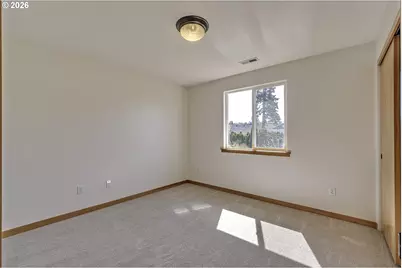 8806 N Fiske Ave, Portland, OR 97203 - Photo 18