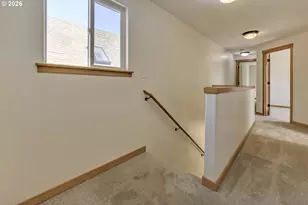 8806 N Fiske Ave, Portland, OR 97203 - Photo 10