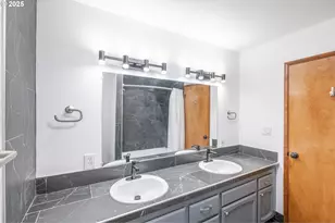 267 Mountain View, Glide, OR 97443 - Photo 26