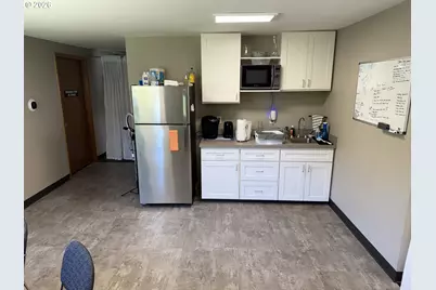 21707 SE Stark St, Gresham, OR 97030 - Photo 22