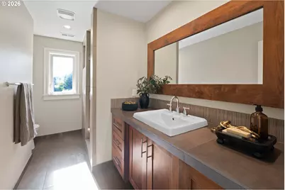 11657 SW 19th Ave, Portland, OR 97219 - Photo 32