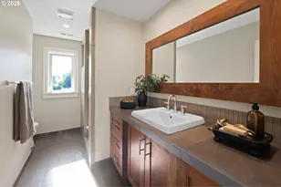 11657 SW 19th Ave, Portland, OR 97219 - Photo 32