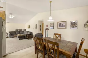 247 SW Manzanita St, McMinnville, OR 97128 - Photo 10