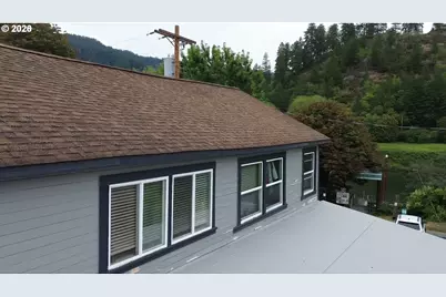 10786 Highway 126, Mapleton, OR 97453 - Photo 2