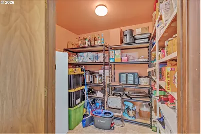 331 Hemlock Ln, Roseburg, OR 97471 - Photo 18