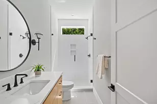 3652 NW Lana Pl, Portland, OR 97229 - Photo 8