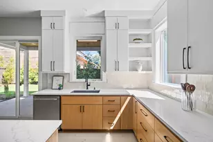 3652 NW Lana Pl, Portland, OR 97229 - Photo 24