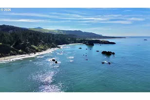 31640 Spruce Dr, Gold Beach, OR 97444 - Photo 38