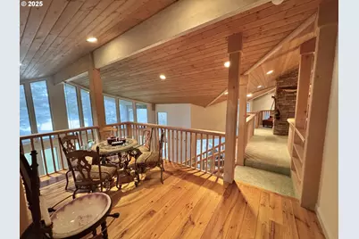 31640 Spruce Dr, Gold Beach, OR 97444 - Photo 26