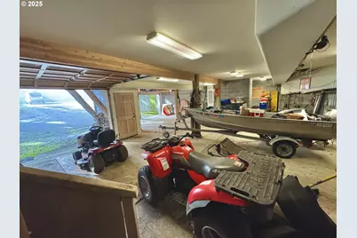 31640 Spruce Dr, Gold Beach, OR 97444 - Photo 36