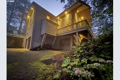 31640 Spruce Dr, Gold Beach, OR 97444 - Photo 2