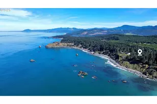 31640 Spruce Dr, Gold Beach, OR 97444 - Photo 4