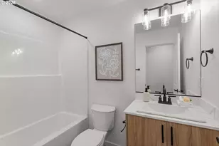 1584 Brown St, Woodburn, OR 97071 - Photo 28
