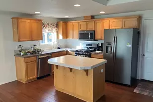 2846 Roanoke St, Woodburn, OR 97071 - Photo 4