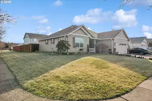 2846 Roanoke St, Woodburn, OR 97071 - Photo 2