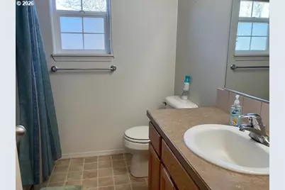 2846 Roanoke St, Woodburn, OR 97071 - Photo 20