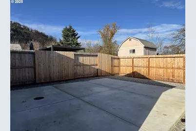 158 SE Mosher Ave, Roseburg, OR 97470 - Photo 20