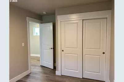 158 SE Mosher Ave, Roseburg, OR 97470 - Photo 16