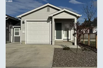 158 SE Mosher Ave, Roseburg, OR 97470 - Photo 1