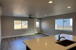 158 SE Mosher Ave, Roseburg, OR 97470 - Photo 8