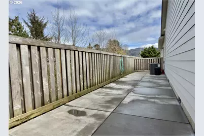 7205 Edge Cliff Dr, Brookings, OR 97415 - Photo 28