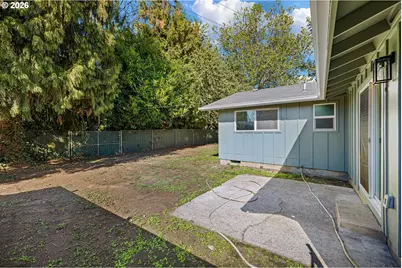 1680 W Quinalt St, Springfield, OR 97477 - Photo 32