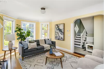 1725 N Sumner St, Portland, OR 97217 - Photo 4