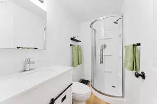 5029 SW Coronado St, Portland, OR 97219 - Photo 14