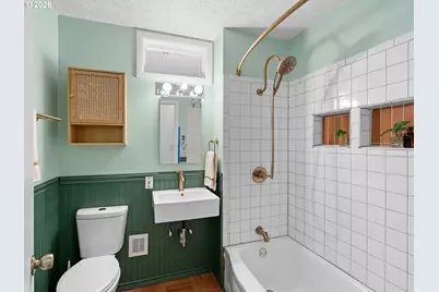 11825 NE Morris St, Portland, OR 97220 - Photo 20