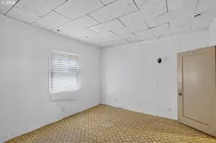 4382 NE 88th Ave, Portland, OR 97220 - Photo 12