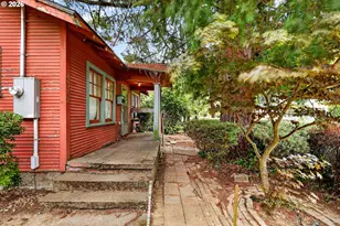 4382 NE 88th Ave, Portland, OR 97220 - Photo 4