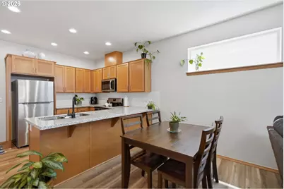 6046 SE 136th Ave, Portland, OR 97236 - Photo 8