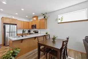 6046 SE 136th Ave, Portland, OR 97236 - Photo 8