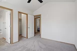 6046 SE 136th Ave, Portland, OR 97236 - Photo 10