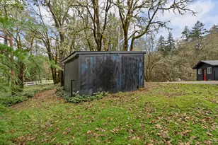 8148 Melqua Rd, Umpqua, OR 97486 - Photo 40