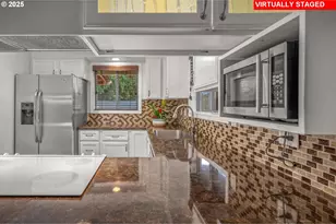 4524 NE 76th Ave, Portland, OR 97218 - Photo 14