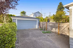 4117 SE Henderson St, Portland, OR 97202 - Photo 42