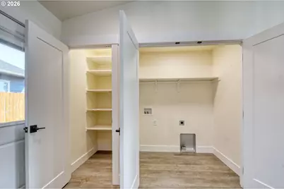 127 SW Nye Ave, Pendleton, OR 97801 - Photo 14