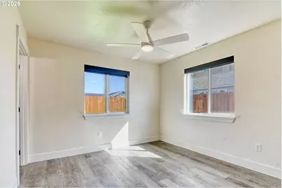 127 SW Nye Ave, Pendleton, OR 97801 - Photo 16
