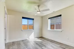 127 SW Nye Ave, Pendleton, OR 97801 - Photo 16