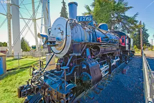 728 Merriott Ln, Woodburn, OR 97071 - Photo 34